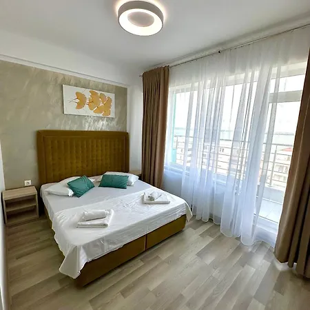 아파트 Summerland Seaview Penthouse 마마이아