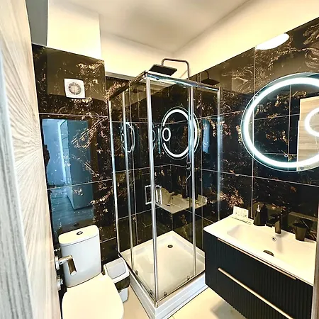 아파트 Summerland Seaview Penthouse 마마이아