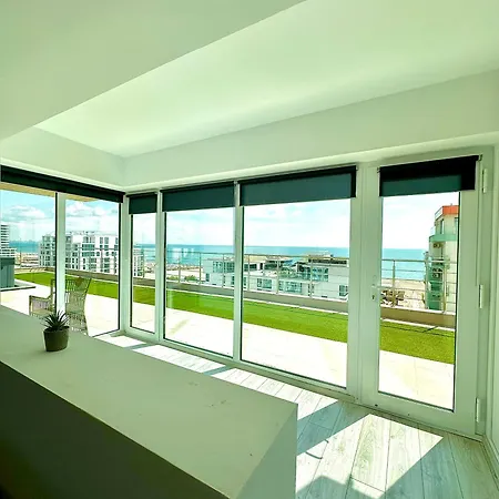 아파트 Summerland Seaview Penthouse